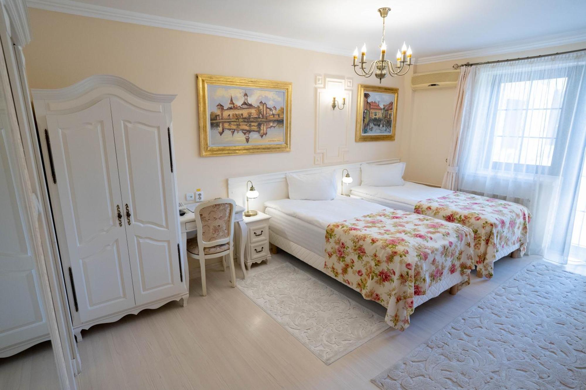 Villa Alice Suceava Eksteriør bilde