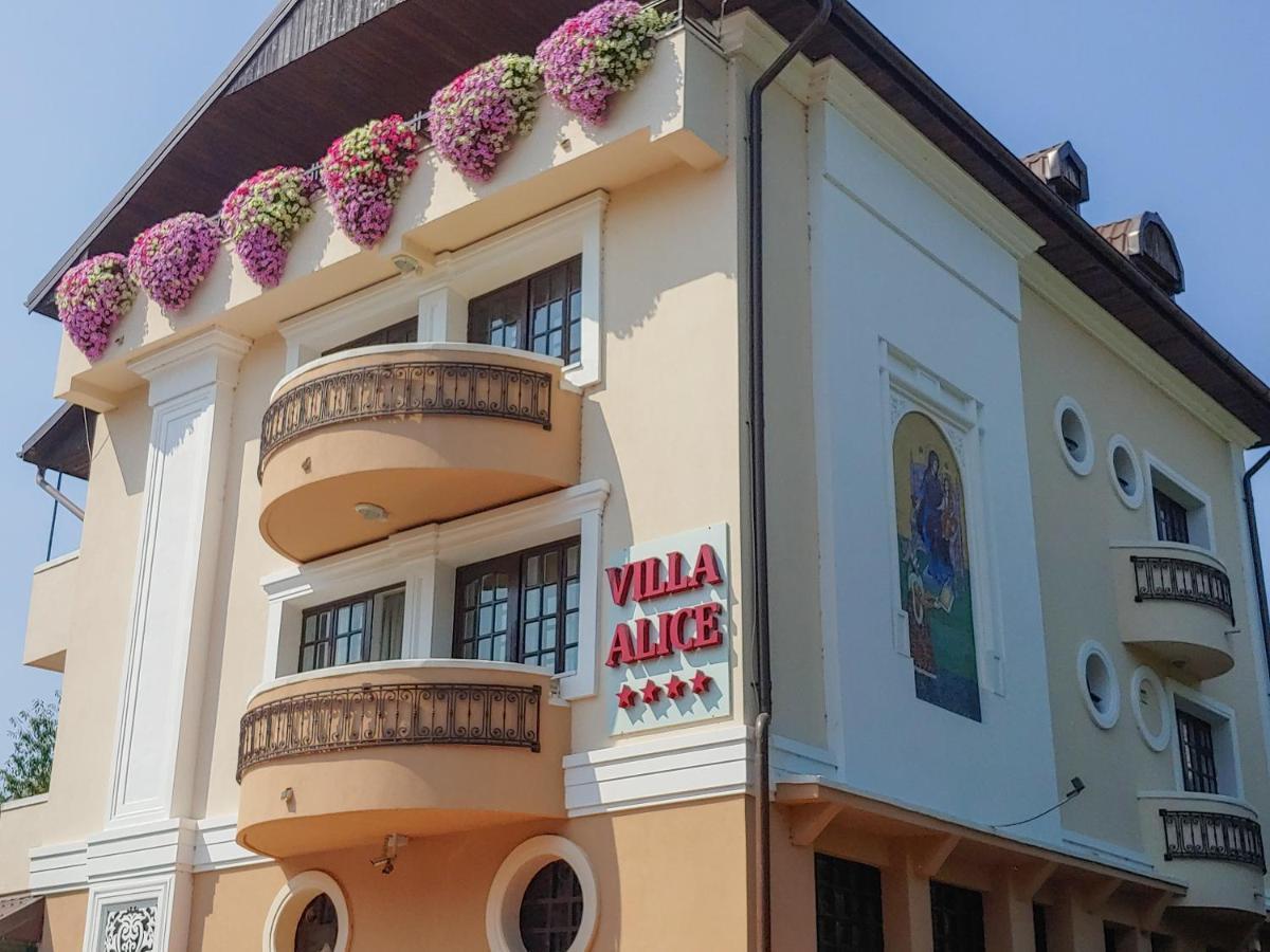 Villa Alice Suceava Eksteriør bilde